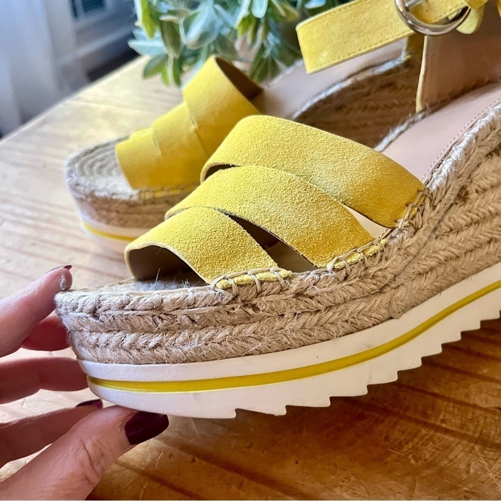 Marc Fisher Sammy Yellow Suede Espadrille Wedge Platform Sandel 9.5 NWOB - Picture 3 of 16